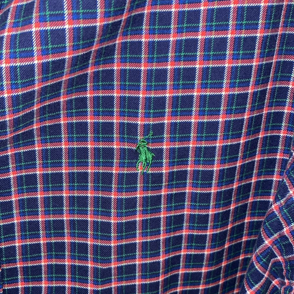 Classic Fit Polo Button down - Picture 2 of 5